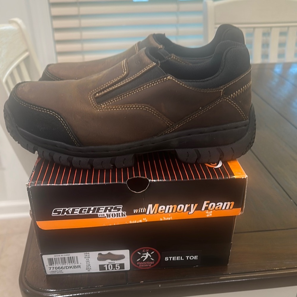 Skechers Brown Slip-On Loafers with Reinforced Toe worn once excellent con.